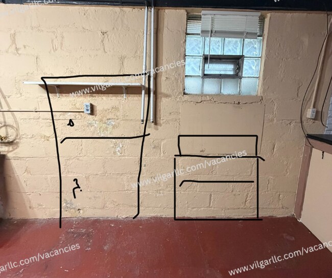 Building Photo - 3824 Fir St