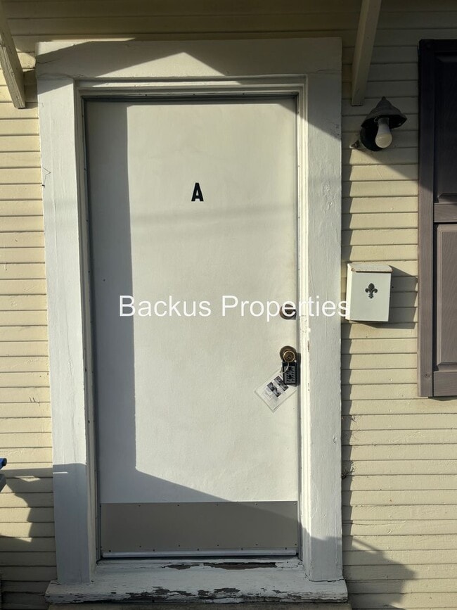 Building Photo - 41 Villa St