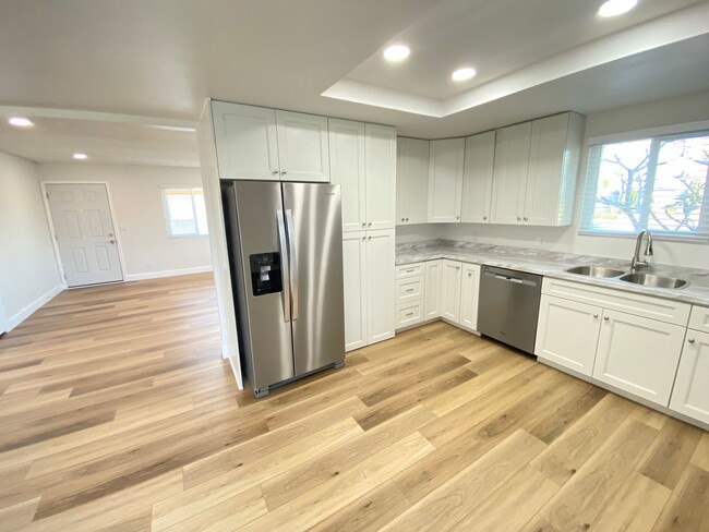 Building Photo - Completely Remodeled 3 Bedroom Cypress Hou...