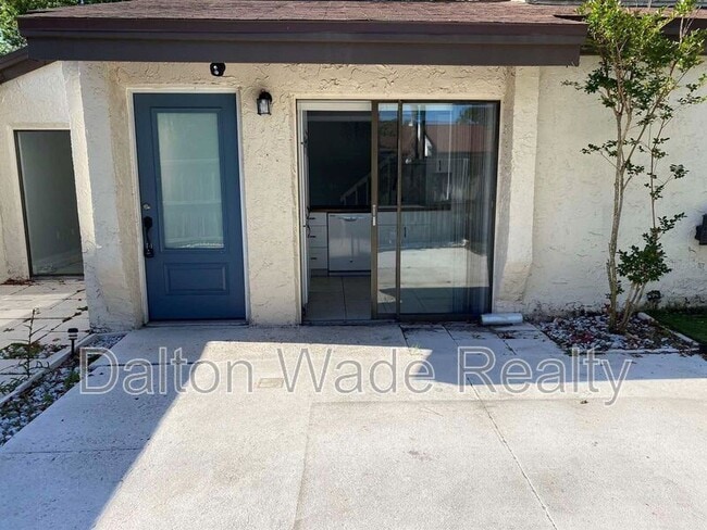 Building Photo - 2095 Sunset Point Rd