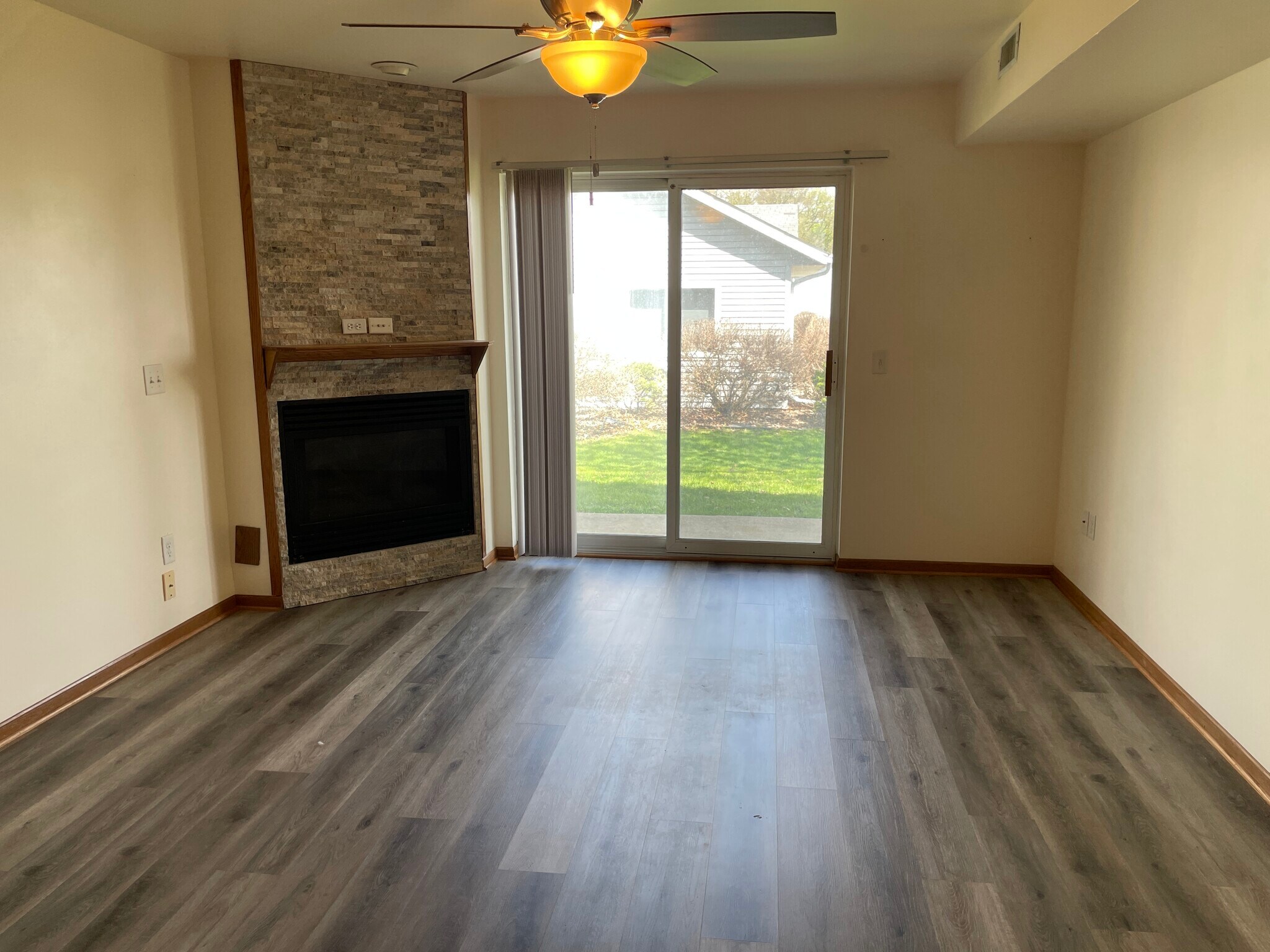 Building Photo - 566 Athletic Way