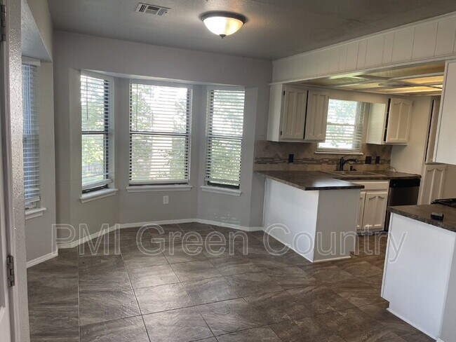Building Photo - 4443 W Princeton Pl