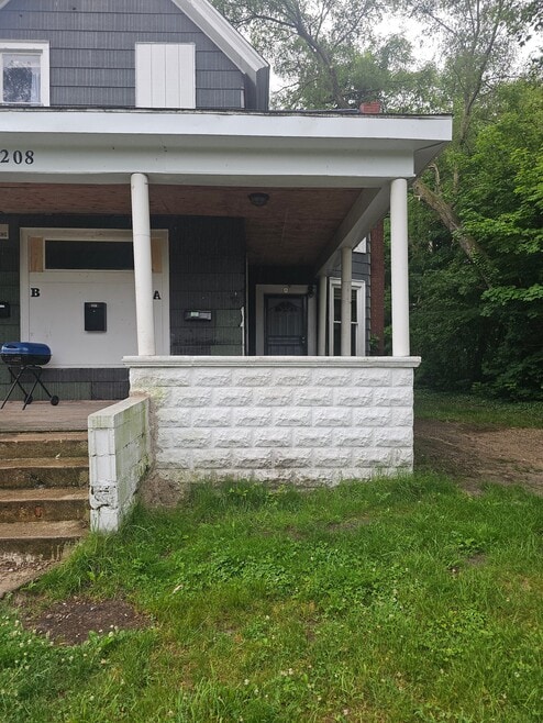 Building Photo - 208 Bellview St