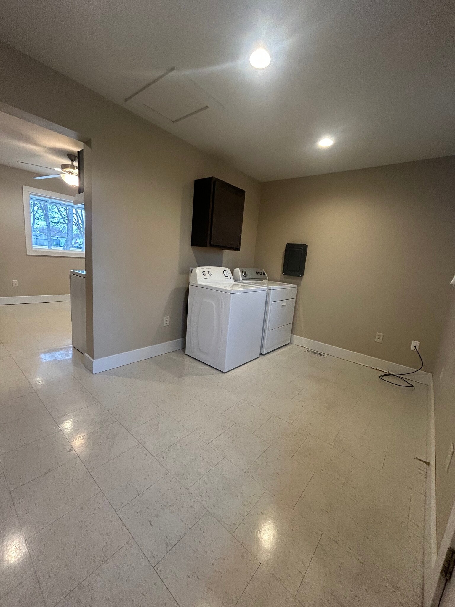 Building Photo - 304 Orchard St