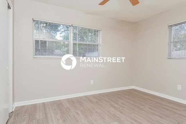 Building Photo - 4 Bedroom Pet-Friendly Home in Winter Haven, FL with Main Street Renewal