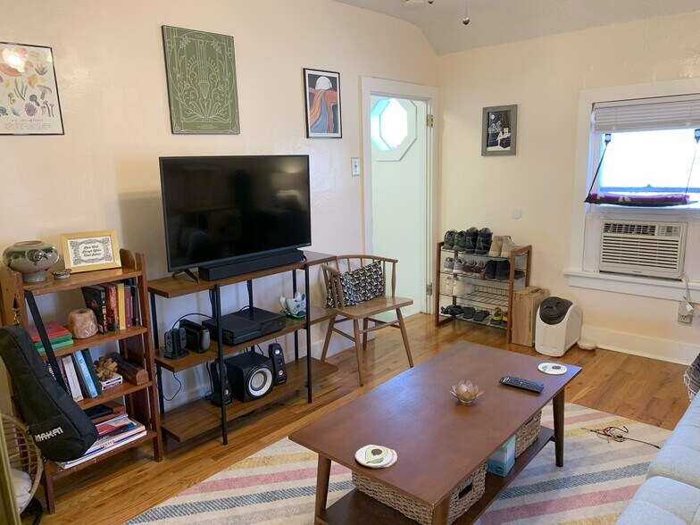 Building Photo - 1329 Connecticut St