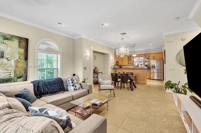 Building Photo - 1033 NE 17th Way