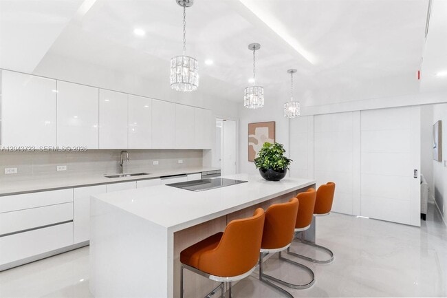 Building Photo - 3200 N Ocean Blvd