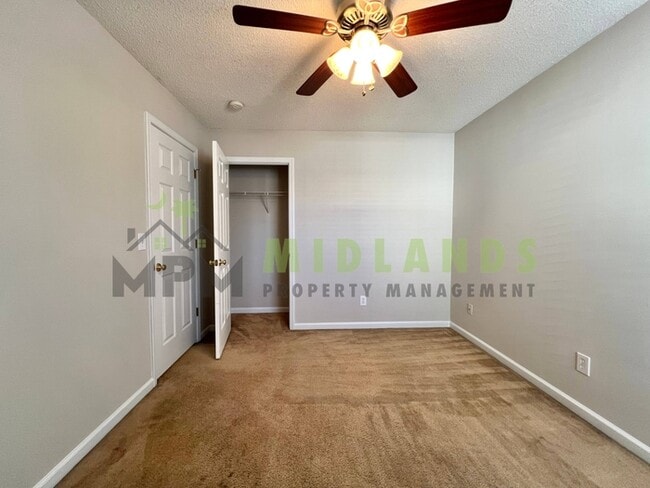 Building Photo - 139 Arthurdale Dr