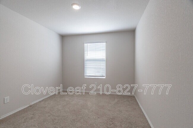 Building Photo - 825 Gerardia Ct