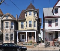 Building Photo - 40 47th St