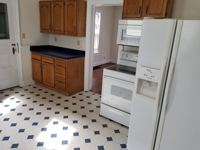 kitchen - 42 Spring Forest Ave