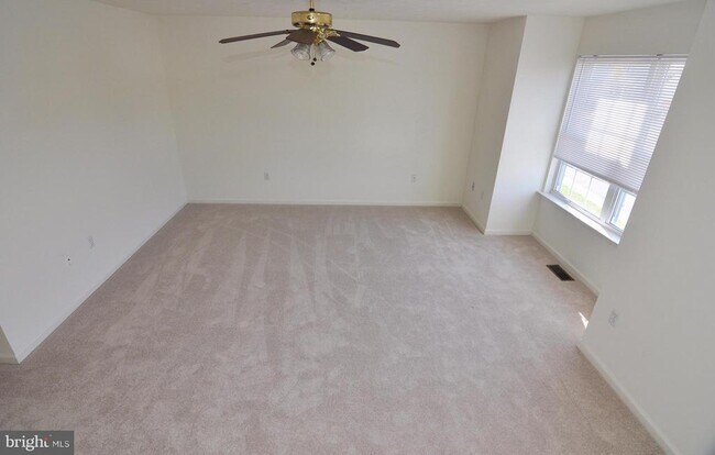 Building Photo - 117 Scirocco Ln