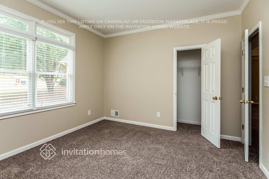 Building Photo - 5351 Tanager Terrace SW