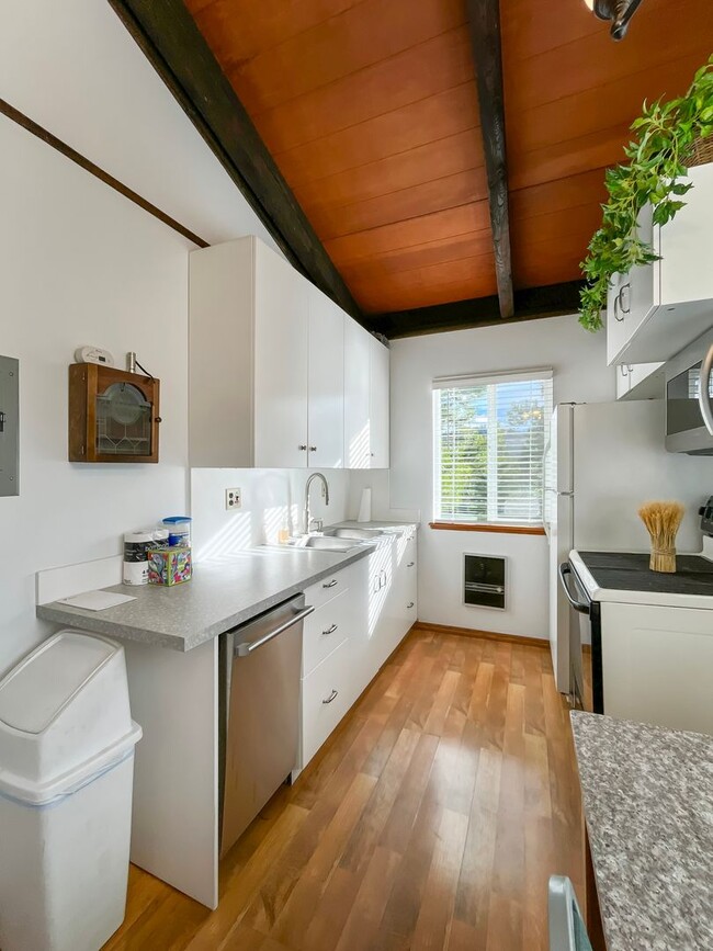 Building Photo - New Listing in BRECK!  Now Colorado 2 Bedroom with 2 surface spots available for 1-Year lease.  W...