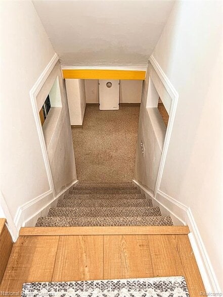 Building Photo - 2108 N Wilson Ave