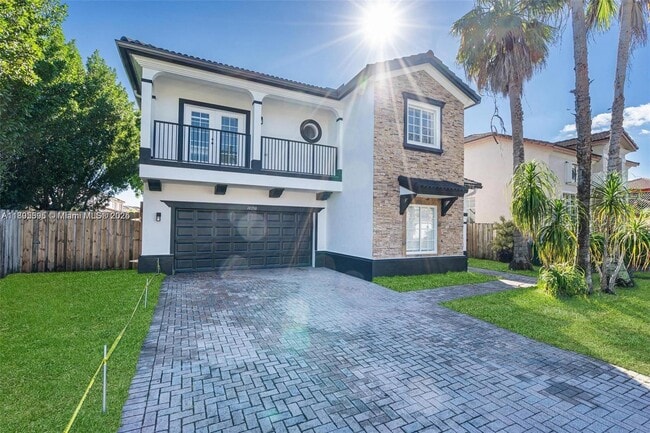 Building Photo - 16350 SW 50th Terrace