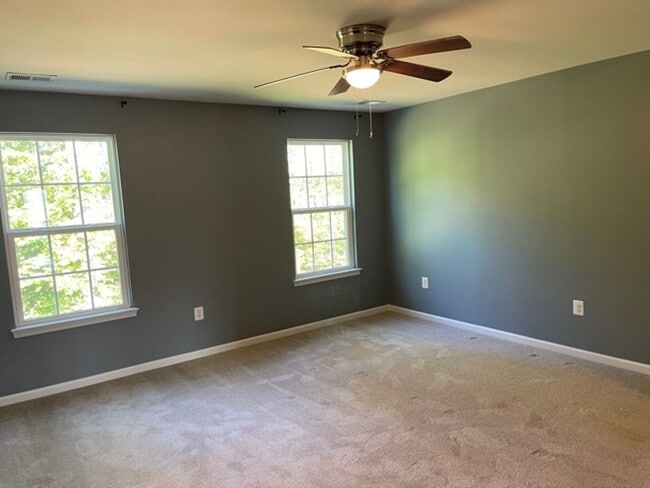 Building Photo - 314 Landing Dr