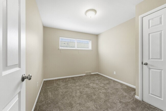 Building Photo - 19411 Rensellor St