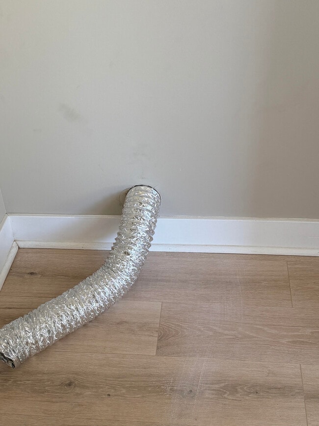 Building Photo - 830 Vermont Ave