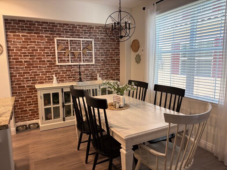 Building Photo - 23 Quinn Way