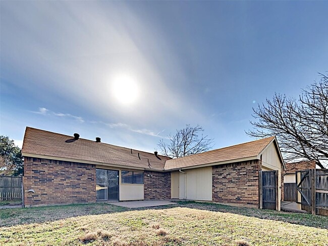 Building Photo - Fantastic home in Flower Mound ready for move-in April 10th!