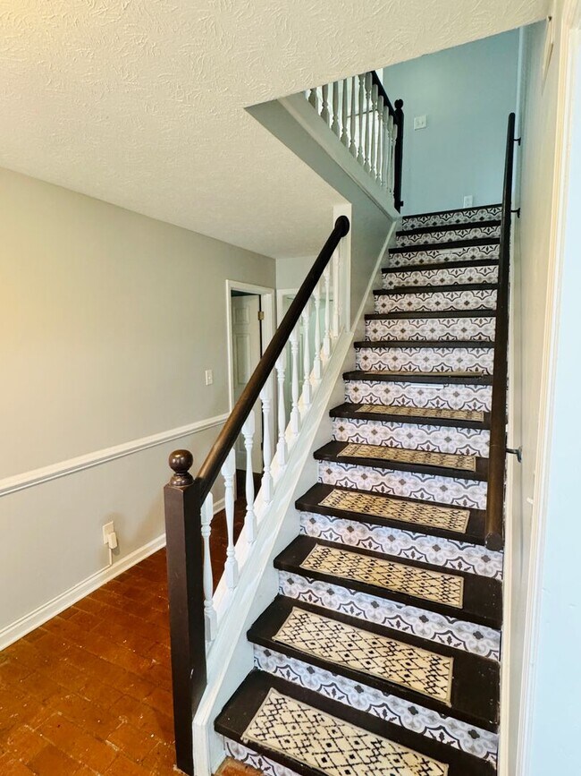 Building Photo - Dreamy 3-Bedroom