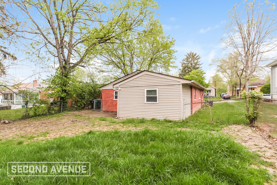 Building Photo - 3839 Standish Ave