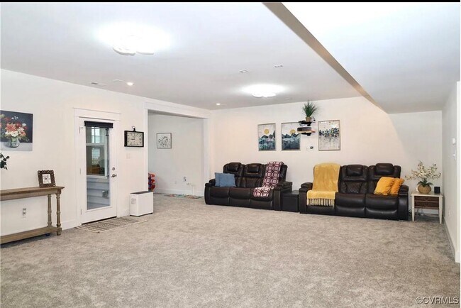 Building Photo - 5906 Sterlingworth Dr