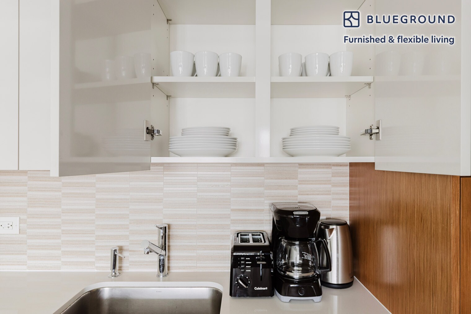 Building Photo - 450 W 42nd St