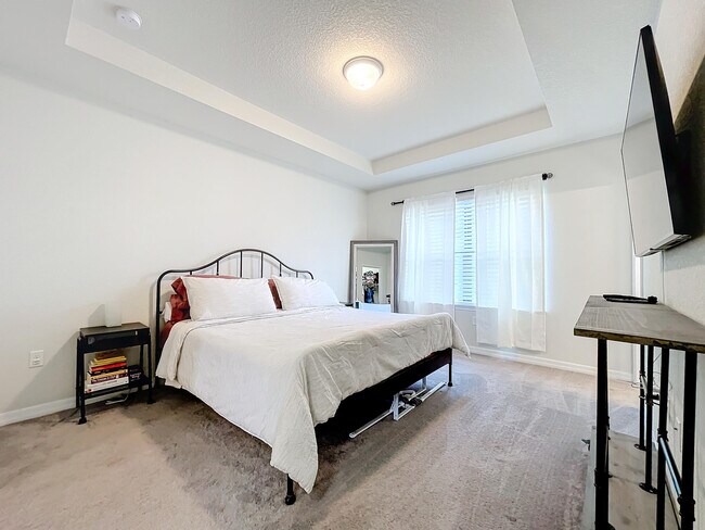 Building Photo - 2757 Troubadour St