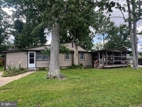 Building Photo - 3949 3rd St
