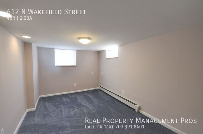 Building Photo - 612 N Wakefield St