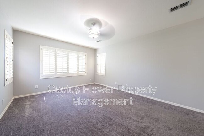 Building Photo - 3943 E Ficus Way
