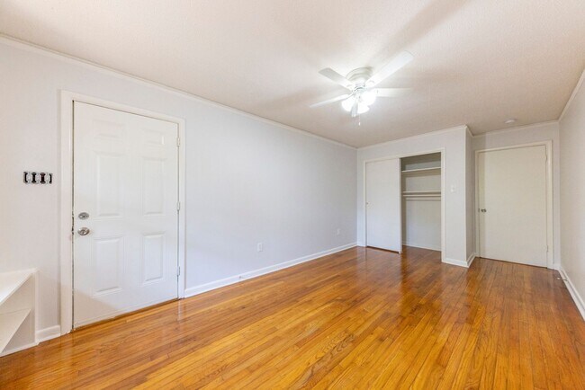 Building Photo - Welcome home!