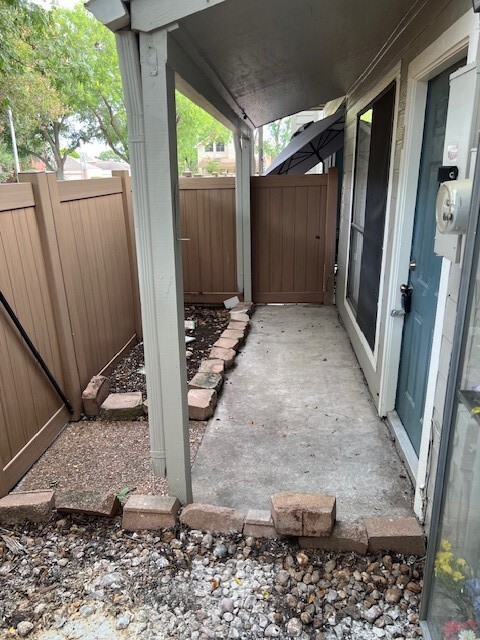 Building Photo - 2379 Briarwest Blvd