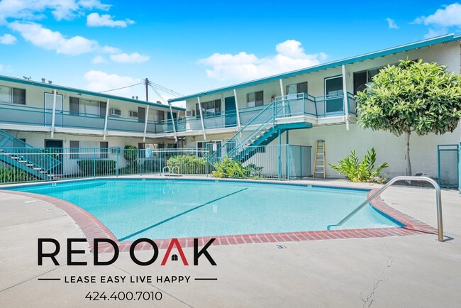 Building Photo - Breathtaking One Bedroom with Stainless St...