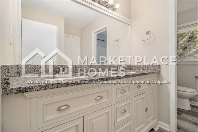 Building Photo - 3985 Cliftondale Pl