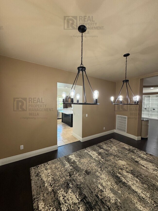 Building Photo - Spacious Murrieta Home with Pool, Spa, Firepit & Backyard Entertaining