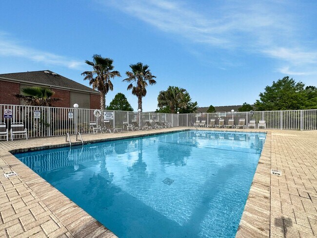 Building Photo - 19360 Chelsey Dr