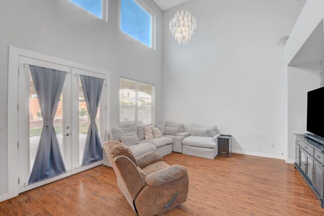 Building Photo - Spacious 4-Bedroom Home for Lease in Gated...
