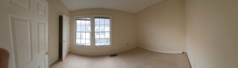 Building Photo - 5067 9th St S