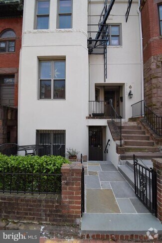 Building Photo - 2112 O St NW