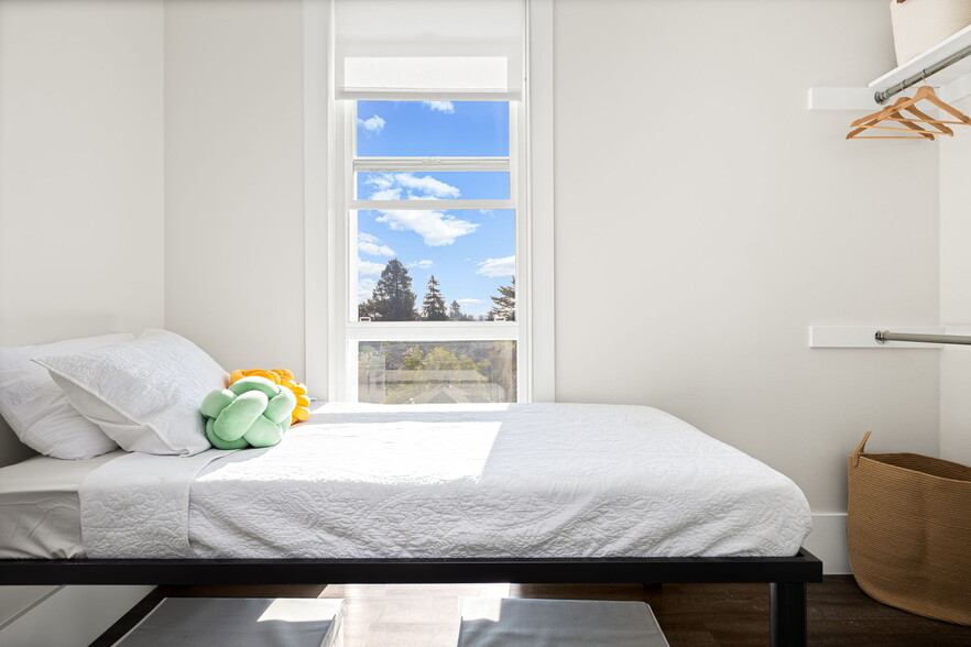 Building Photo - FOUND Study Southside Berkeley