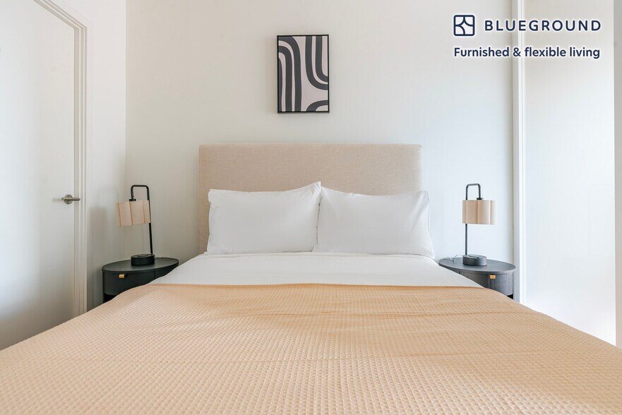 Building Photo - 1212 4th St SE