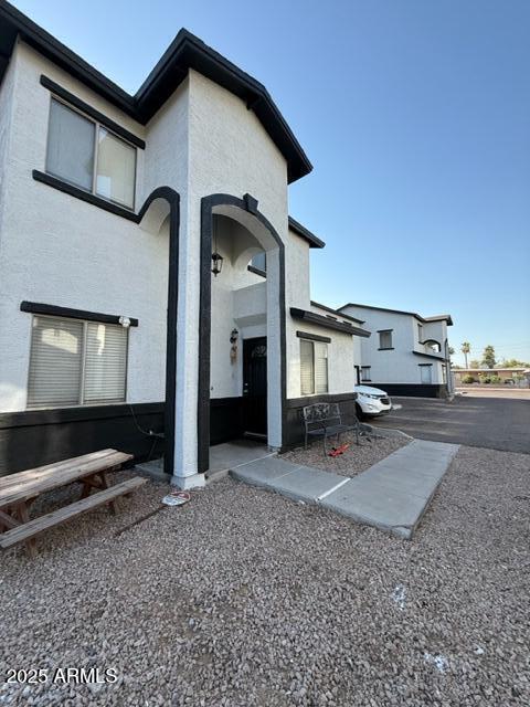 Primary Photo - 2205 W Morten Ave