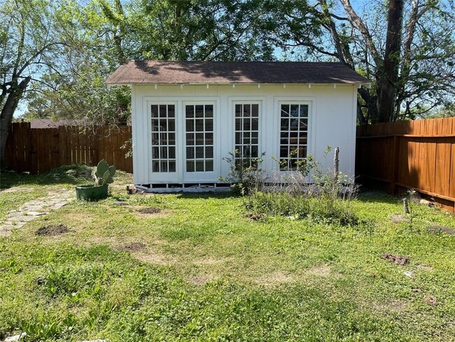 Building Photo - 507 Shenandoah Dr