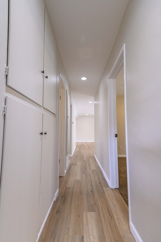 Building Photo - 358 I Ave