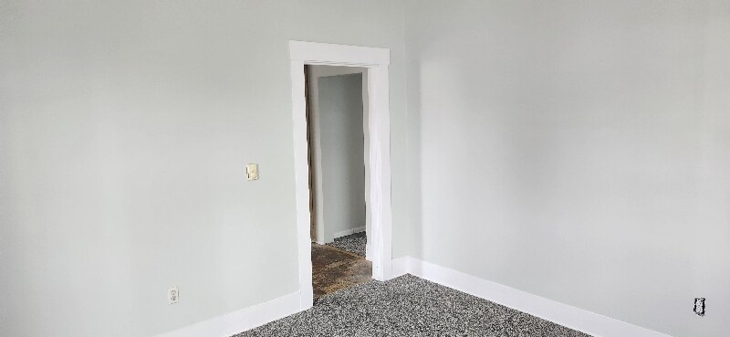 Building Photo - 320 Grant St