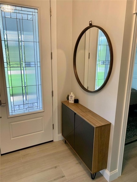 Building Photo - 2129 Lorraine Dr